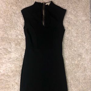 worn once selling because it’s a tight fit on me